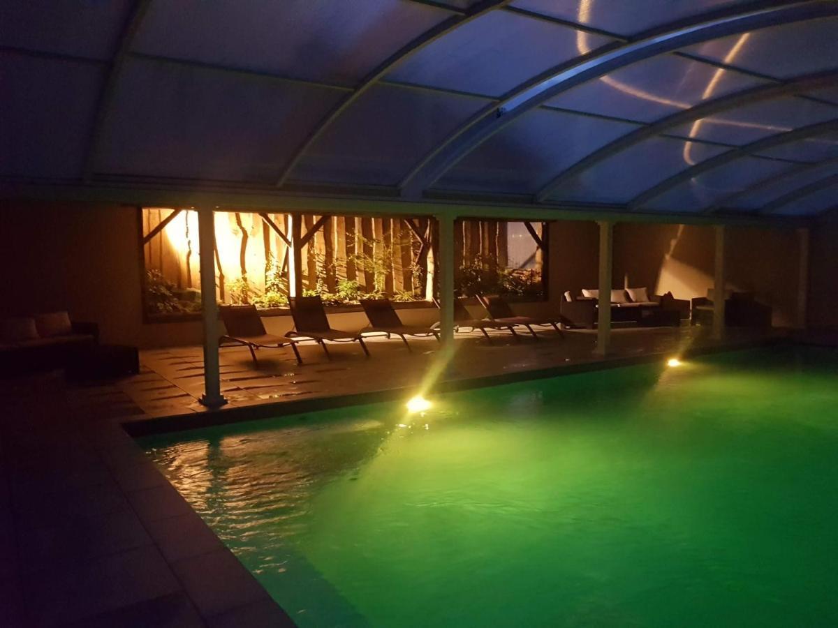 Les Gites Du Haut Pin Calorguen Esterno foto